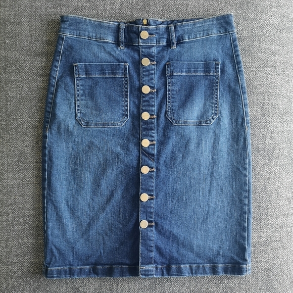 DYNAMITE Denim Button up Skirt sz Small - Picture 2 of 9